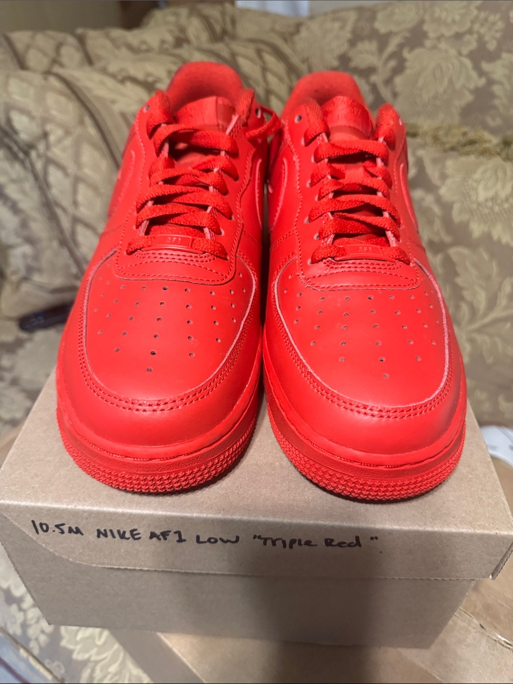 Nike Men Triple Red Low Top Sneakers